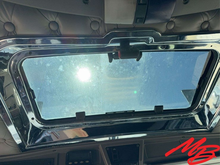 2005-kenworth-w900-image-52