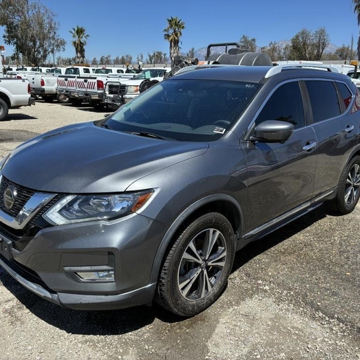 2018 NISSAN ROGUE
