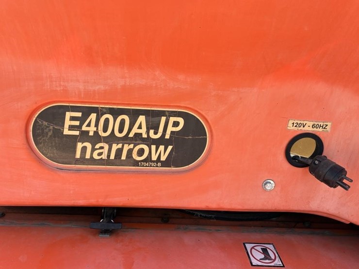 2011-jlg-e400ajpn-image-32