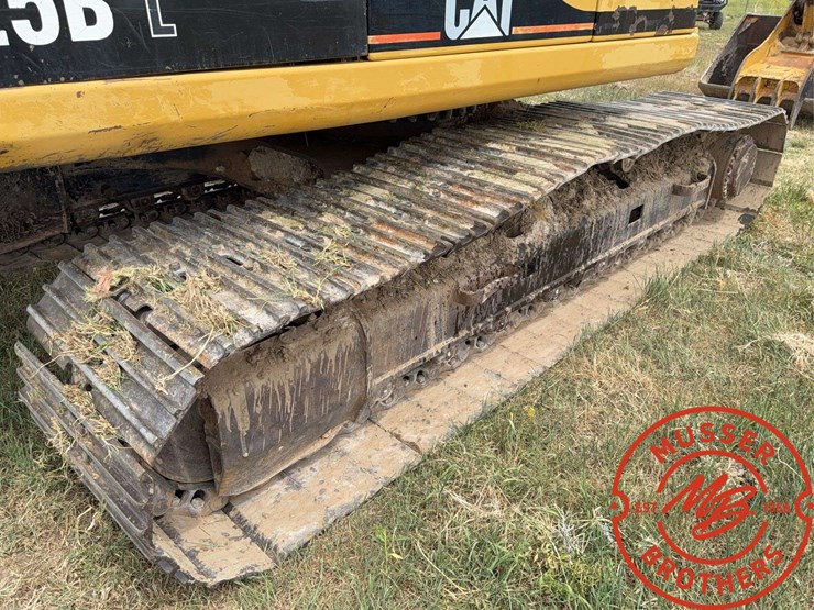 caterpillar-325b-image-19