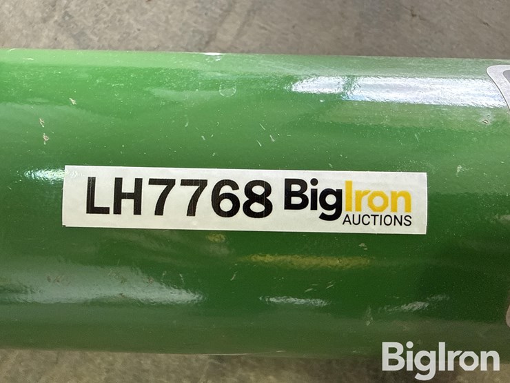 john-deere-2310-image-6