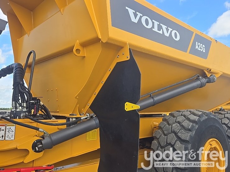 2023-volvo-a25g-image-15
