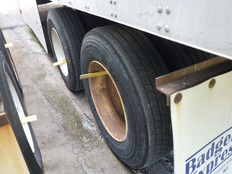 2005-utility-4000d-x-image-17