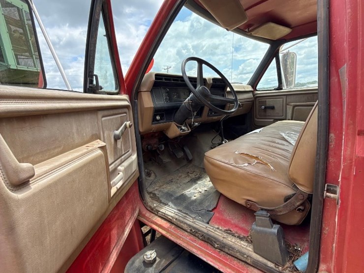 1989-ford-f600-image-8
