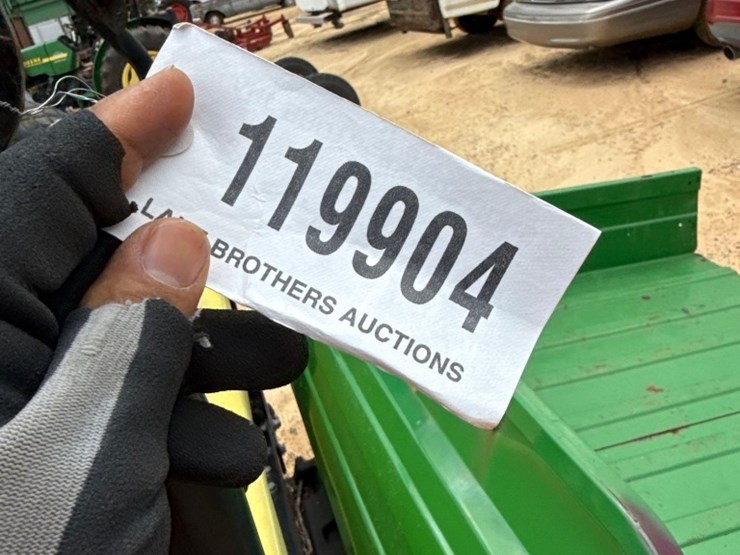 john-deere-gator-image-8
