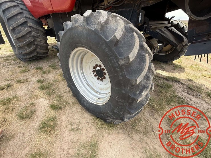 case-ih-7010-image-18