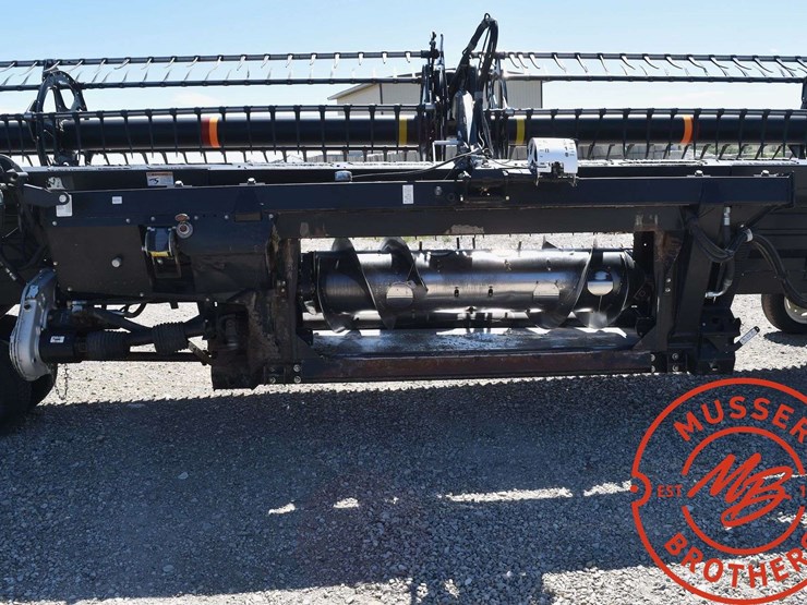 2009-case-ih-2152-image-27