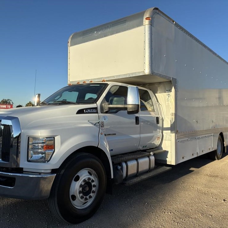 2016 FORD F650 XLT