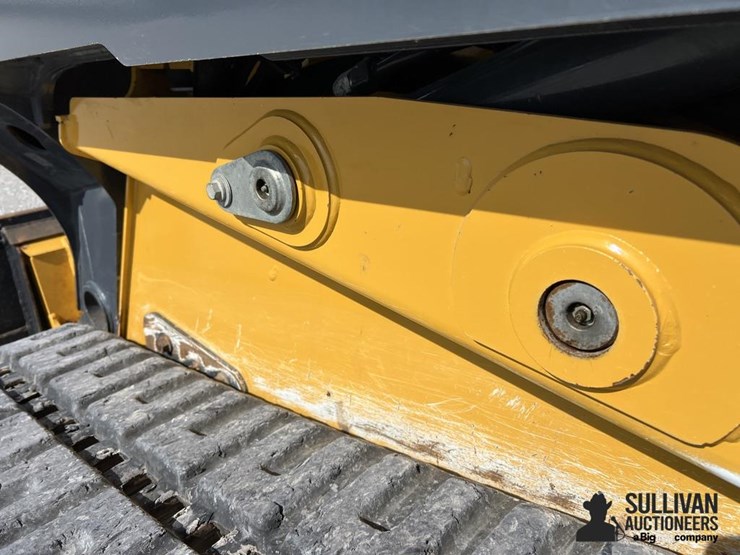 2024-john-deere-333-p-compact-track-loader-image-15