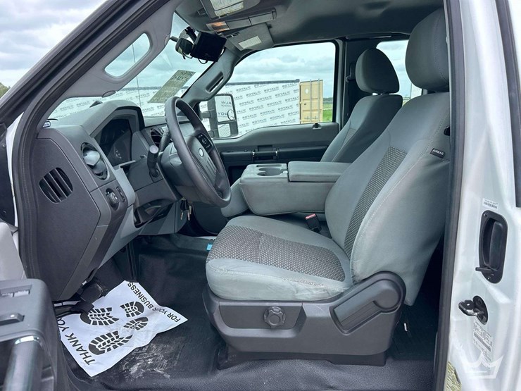 2016-ford-f550-image-12
