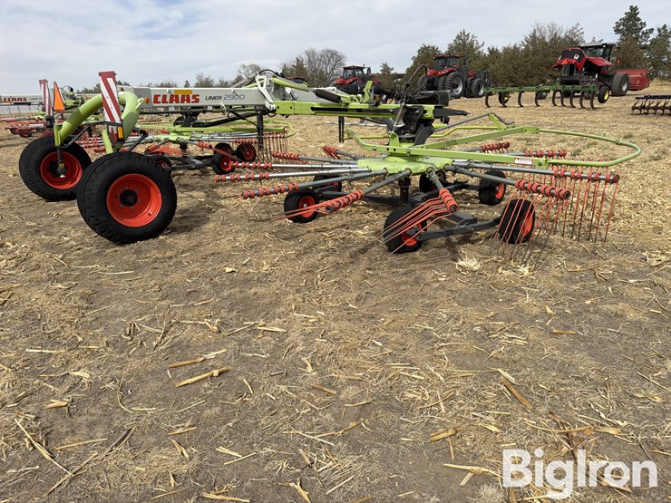 2015-claas-liner-2900-image-5