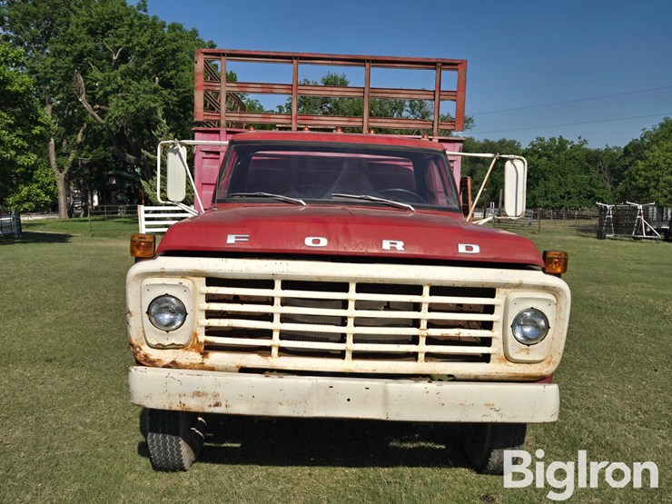 1973-ford-600-image-2