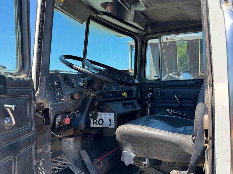 1992-mack-rd690sx-image-20