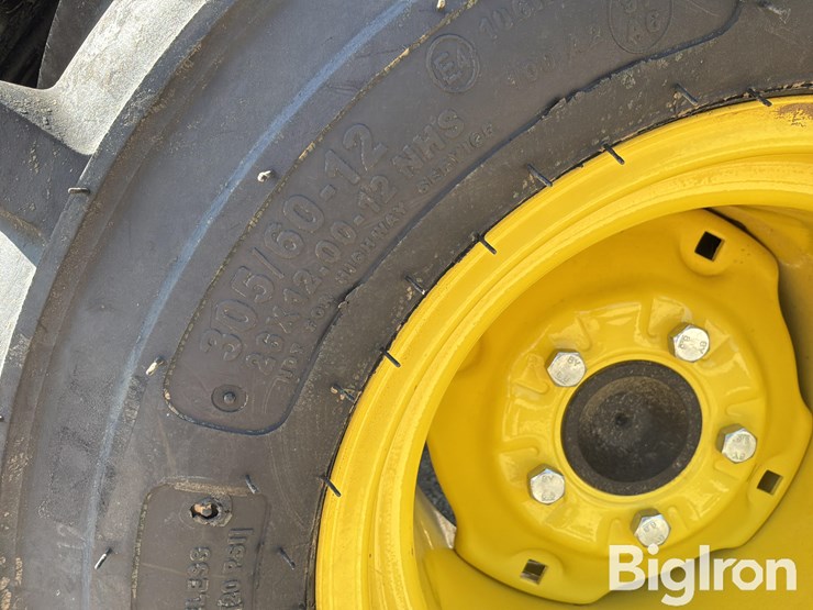 2025-john-deere-1023e-image-19