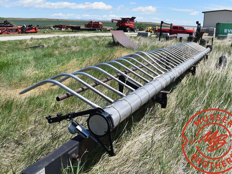 2012-case-ih-3020-image-41
