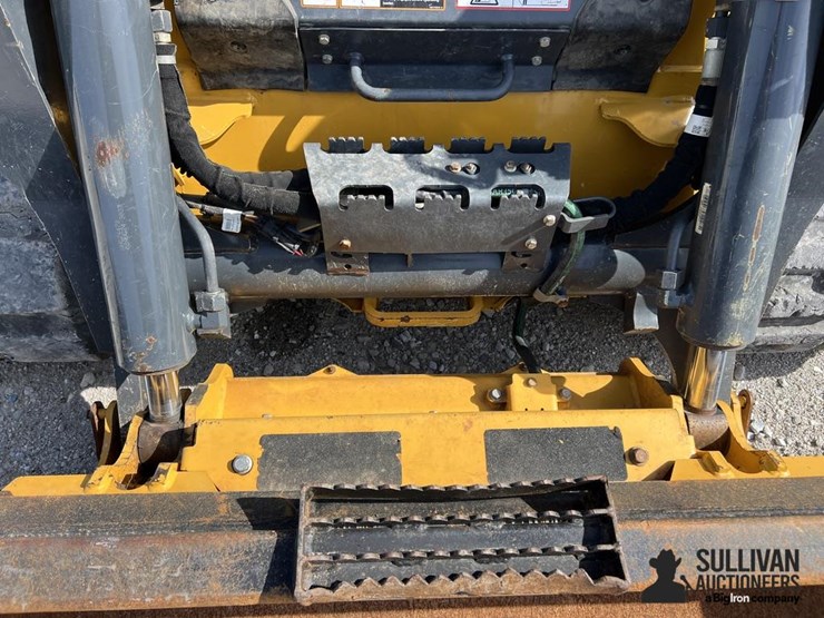 2024-john-deere-333-p-compact-track-loader-image-19