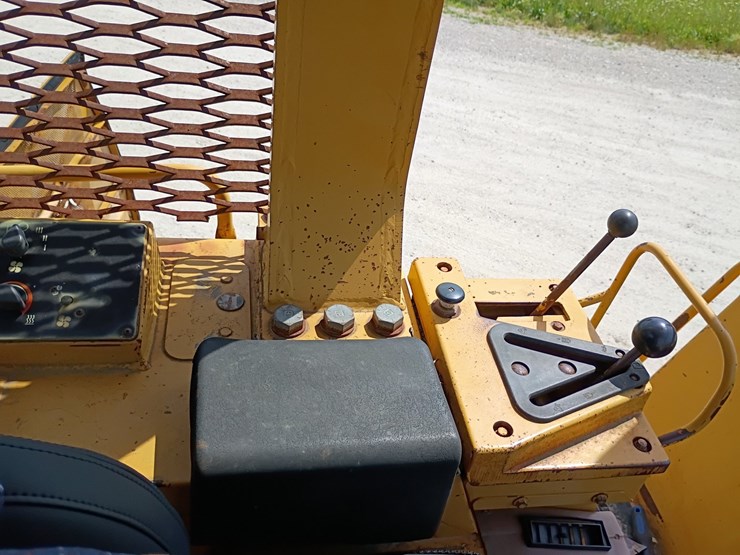 caterpillar-963b-image-43