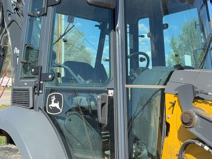 2023-deere-310sl-image-64