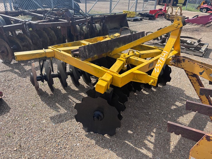 #1027-•-5ft-disc-harrow-image-1