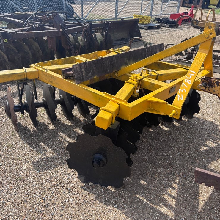 #1027 • 5FT DISC HARROW