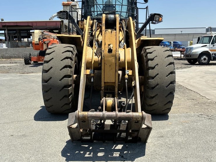 2014-caterpillar-950m-image-7