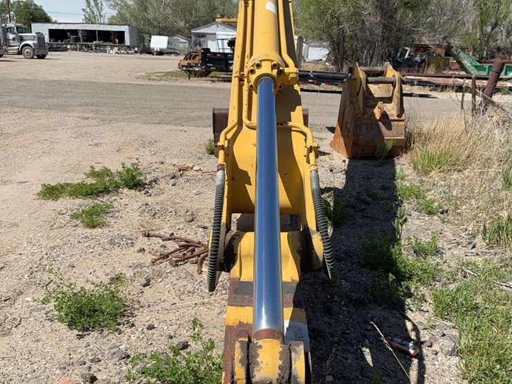 caterpillar-el200b-image-33