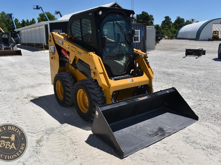 2024-caterpillar-226d3-image-7