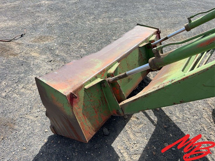 1984-john-deere-2750-image-25