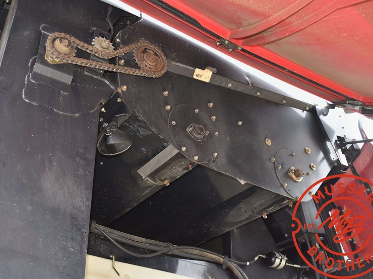 2005-case-ih-8010-image-46