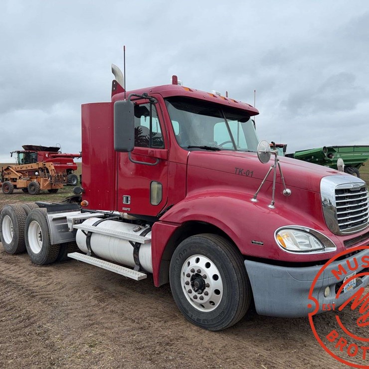 2007 FREIGHTLINER COLUMBIA 120