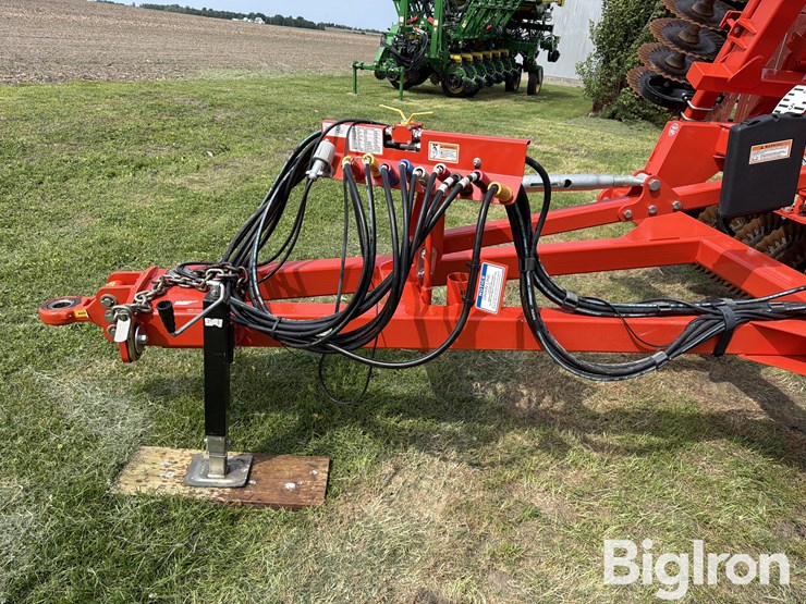 2020-kuhn-krause-8010-30-image-16