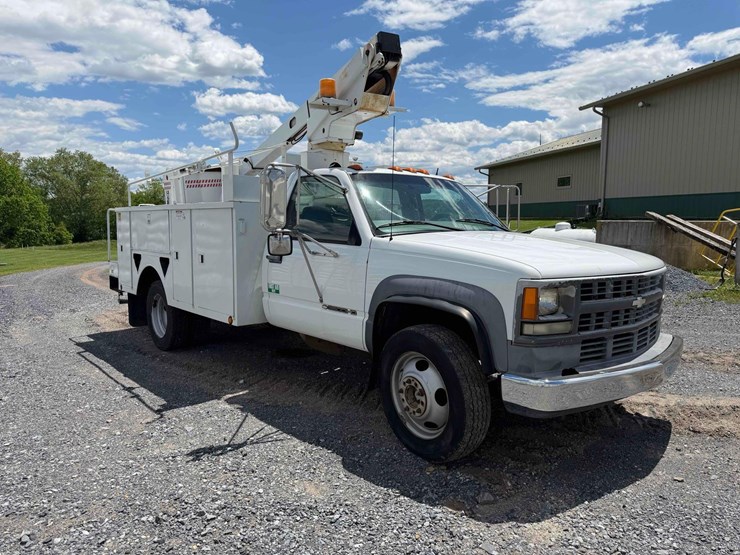 2000-chevrolet-3500-image-7