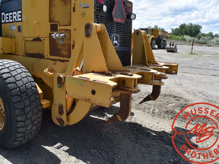 2008-deere-772d-image-54