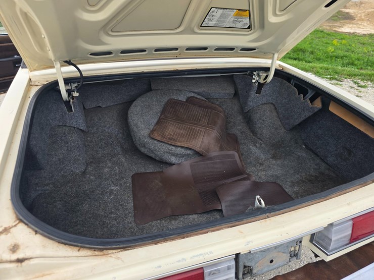 #24004-•-1984-buick-lesabre-passenger-car-image-79