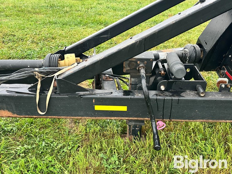 2013-kinze-1100-image-10