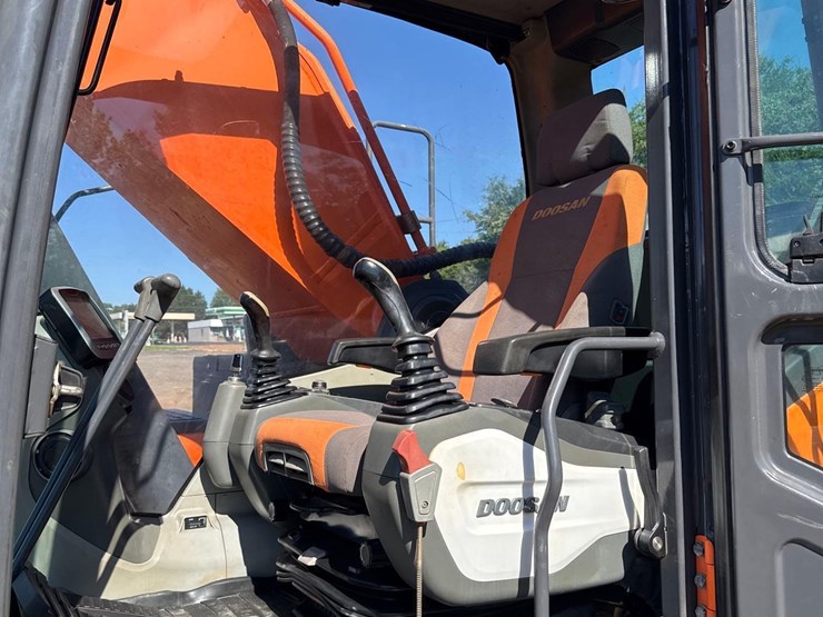 2018-doosan-dx350-lc-5-image-23