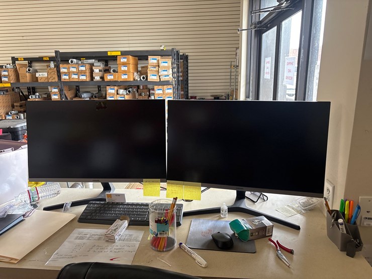 #4038-•-computer-monitors-and-office-supplies-image-1