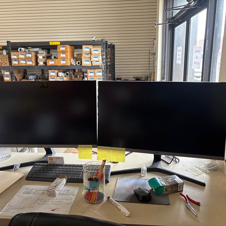 #4038 • COMPUTER MONITORS AND OFFICE SUPPLIES