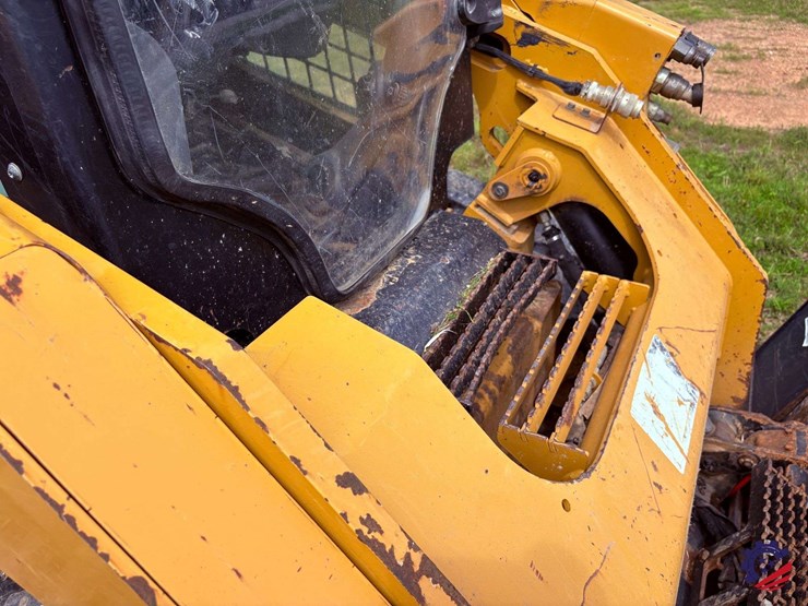 2018-caterpillar-299d2-xhp-image-41