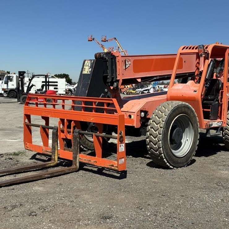 2016 SKY TRAK 6042