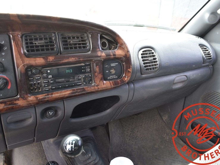 1998-dodge-ram-2500-image-30