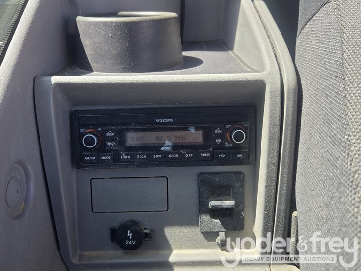 2022-volvo-ec350el-image-64