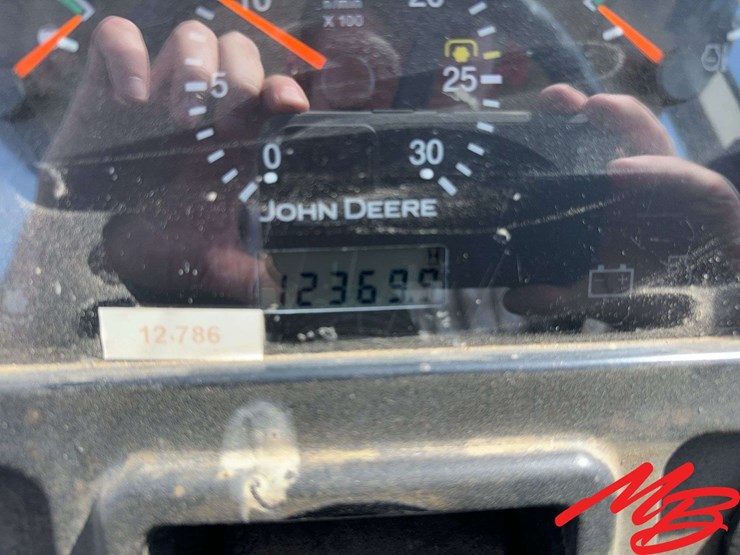2003-john-deere-5520-image-30