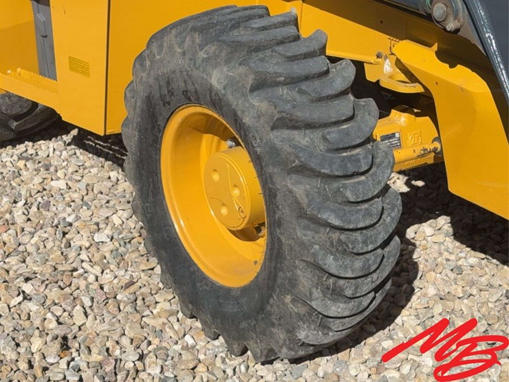 2023-deere-310sl-image-26