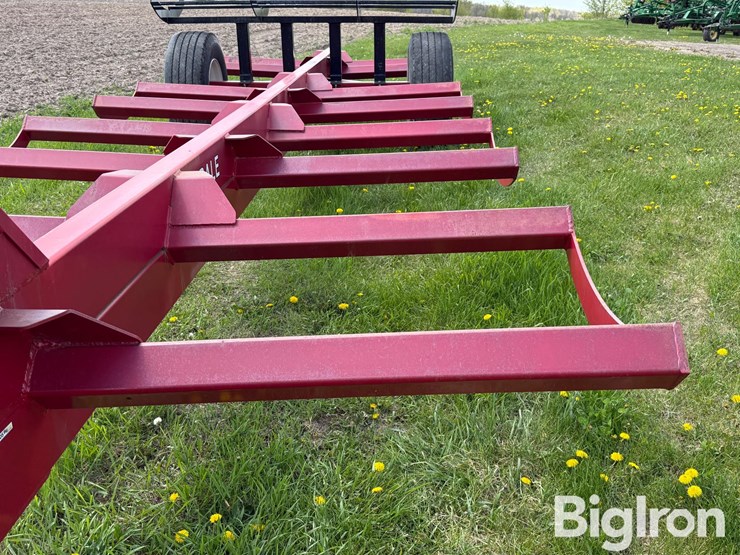 2019-industrias-america-825-round-hay-bale-wagon-image-15