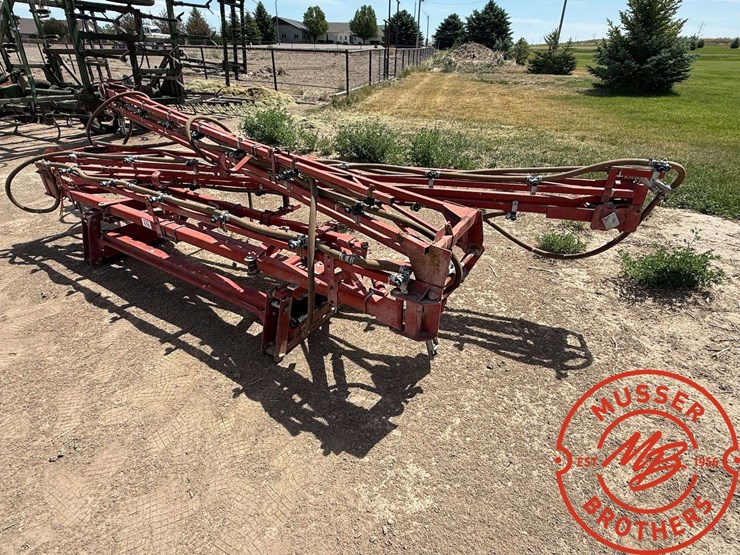60'-folding-spray-booms-image-2