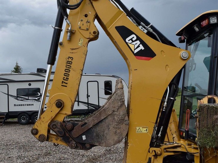 2016-caterpillar-420f2-it-image-44