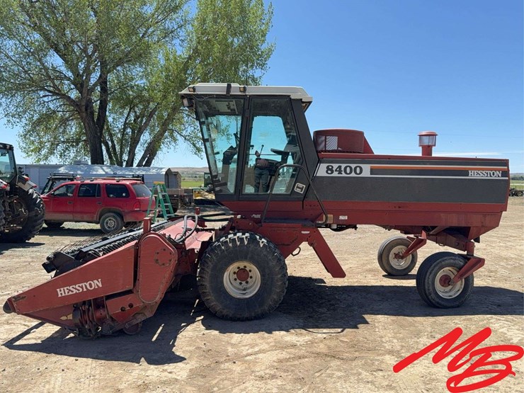 hesston-8400-image-2
