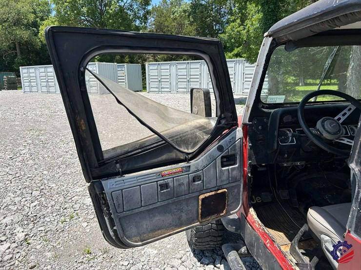 1994-jeep-wrangler-image-64