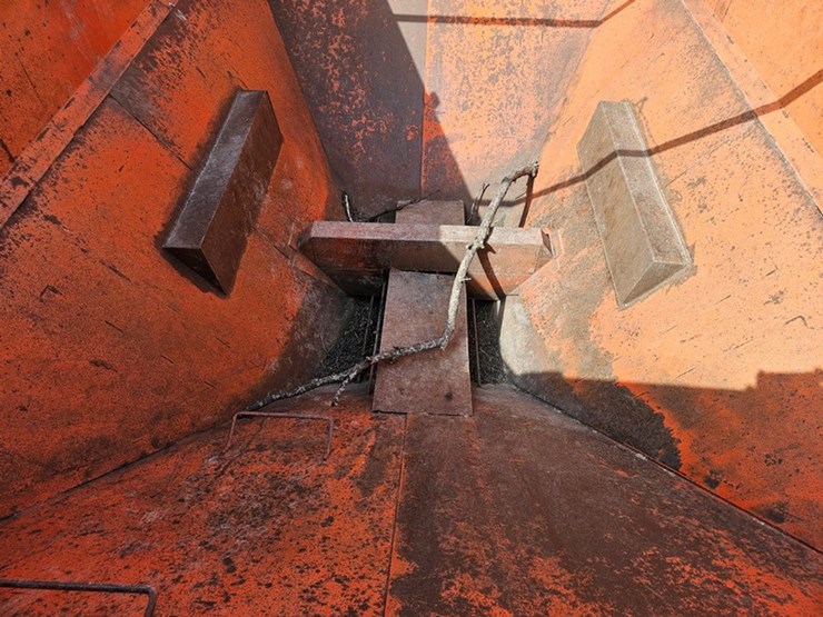 #5006-•-grain-cart-image-22